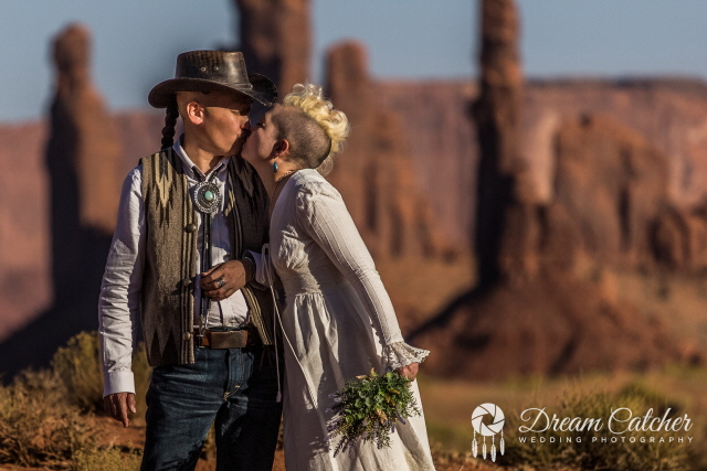 Monument-Valley-Wedding